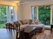 Bower House, Ruislip, HA4 2 bed flat to rent £2,000 pcm...