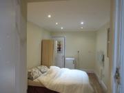 Bower Lane, Maidstone ME16, 6 bed town house to rent,...