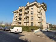 Box / Garage di 15 m in vendita a Rho