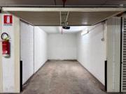 Box / Garage di 16 m in affitto a Milano