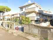 Box / Garage in vendita a Cecina LI