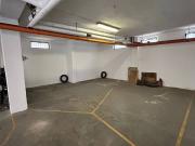 Box / Garage in vendita a Rho MI