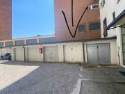 Box / Garage in vendita a Rho MI