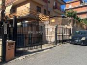Box / Garage in vendita a Roma RM