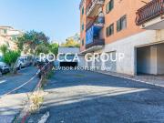 Box / Garage in vendita a Roma RM