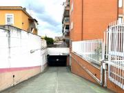 Box / Garage in vendita a Roma RM