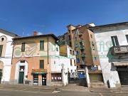 Box in vendita a Corsico, Centro