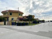 Box/Garage 166mq in vendita in via delle giunchiglie, Ardea