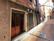 Box/Garage 21mq da ristrutturare in via beata chiara 10,...