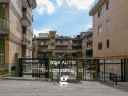 Box/Garage 42mq in vendita a Napoli
