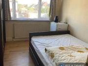 Braintree Road, London, HA4 1 bed in a house share to...
