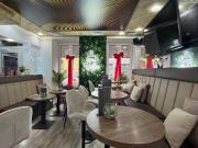 Branchenfrei Voll ausgestattetes Café – sofort...