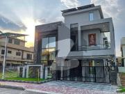 Brand New 10 Marla Designer House with Ten KV Solar...