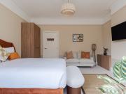 Brand New 1 Bed Serviced Apartments CB1