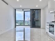 Brand NEW 1 Bedroom Apartment with LARGE Study Room &...