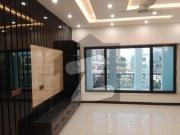 Brand New 1 Kanal Designer Sunface House Available...