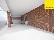 BRAND NEW 2 BEDROOM GRANNY FLAT WITH SPACIOUS ALFRESCO