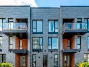 Brand NEW 2Bedroom2Bathroom1IndoorParking to Rentonly 2050