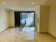 Brand New 3 Bed Luxury Apartment | 1960 Sqft | 10th...