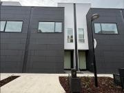 Brand New 3 Level Townhouse with Rooftop Terrace &...