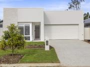 Cash positive investment with rental guarantee or live...