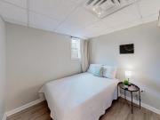 Modern Co Living | Quiet & Secure PadSplit Near Transit...