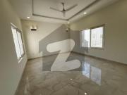 BRAND NEW 500SQU YARDS Falcon Complex New Malir