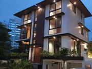Brand New 5 Bedrooom House and Lot McKinley West Village...