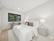 Brand New 7 min walk to Eastwood Train Station