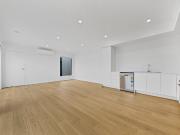 Brand new Beauty in Grandview Estate