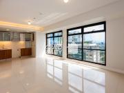 Brand New Bi Level 2 Bedrooms Condo for Sale in The Alcoves