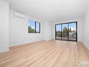 Brand New Contemporary Townhouse in Prime Yarraville...