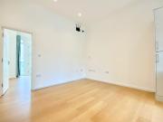 Brand New Development 1 Bedroom Luxury Flat