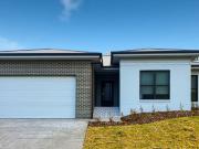 Brand New Executive Home – Prime North Tamworth Location