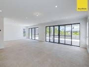 Brand New Family Home 6 Bedrooms, 3 Bathrooms & Spacious...