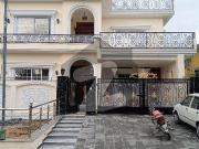 Brand new fast entry son face corner house for sale
