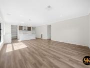 BRAND NEW FOR RENT PER WEEK $530 CLOSE TO PRIMARY SCHOOL