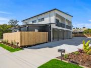 BRAND NEW, FULLY FURNISHED, DESIGNER 1 BEDROOM APARTMENT