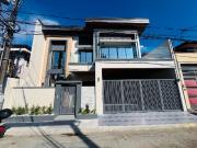 BRAND NEW HEIGH CEILING HOUSE AND LOT FOR SALE IN BF...