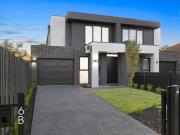 Brand New, High Calibre Living