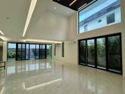 Brand New House 3 Storey with Pool For Sale Mira Nila...