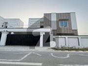 Brand new house corner west open