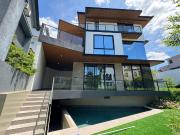 Brand New House and Lot 3 Storey 5BR For Sale Mckinley...