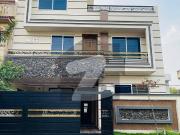 Brand New House For Sale Size 7 Marla House In G13