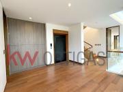 Brand New House with Elevator for Sale in Valle Verde