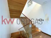 Brand New House with Elevator for Sale in Valle Verde...
