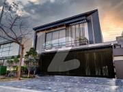 Brand New Luxurious 1 Kanal Fully Furnished Designer...