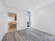 Brand New Luxury 2 Bedroom Apartment with City Skyline...