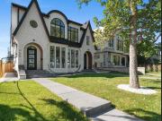 Brand New Luxury 3BD • King Bed, A/C Tree Lined St...