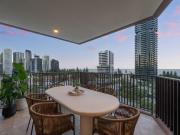 Brand New Luxury Apartment 500m from the Beach, with...